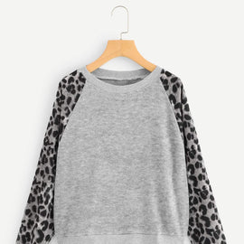 Leopard Print Raglan Sleeve Jumper